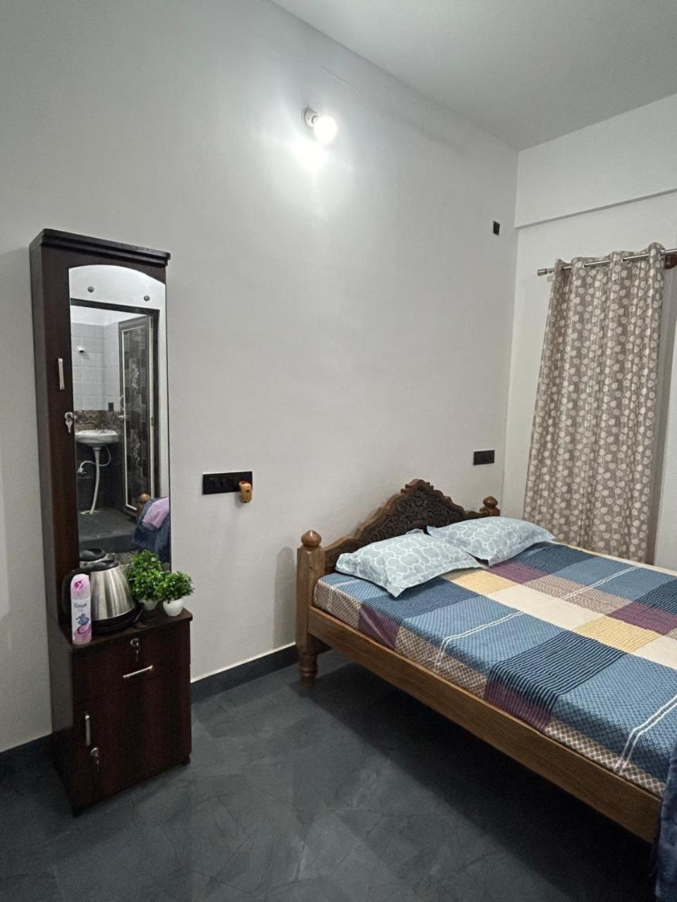 Travel Inn Mysore Vanivilasa Puram Exterior foto